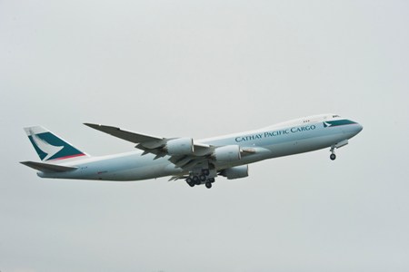 波音向国泰航空交付其订购的首架747-8货机